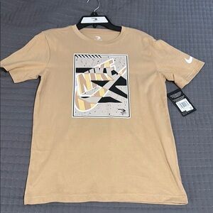 Nike Tan Graphic big boys T-Shirt